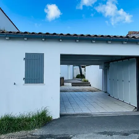 Дом отдыха Family Of 140 M2 *